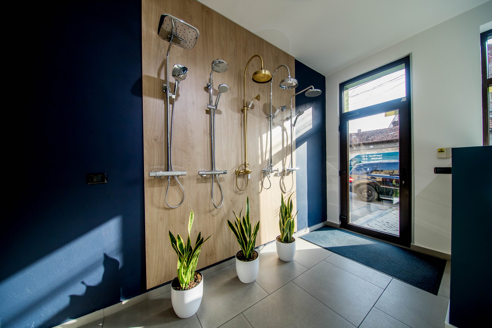 Showroom Dexcalor Photo